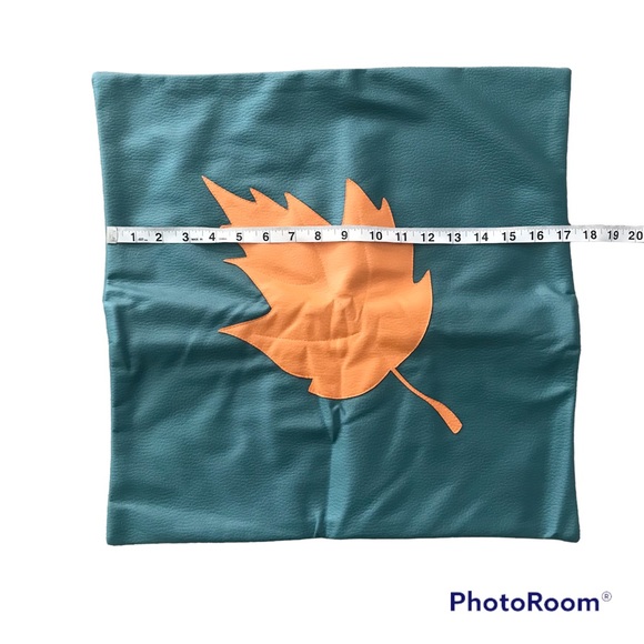 Kayfia Faux Leather Pillow Covers 18x18 Set of 2 Green Leaves Fall New - Picture 3 of 5